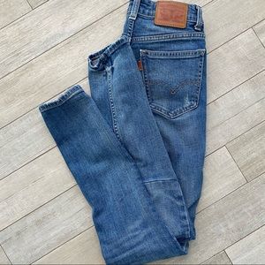 Levi jeans
